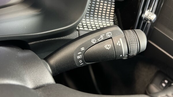 Used Volvo XC40 2025 for sale - 76191053: Photo 23