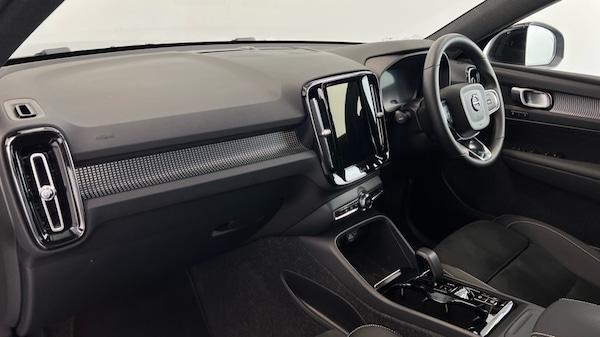 Used Volvo XC40 2025 for sale - 76191053: Photo 36