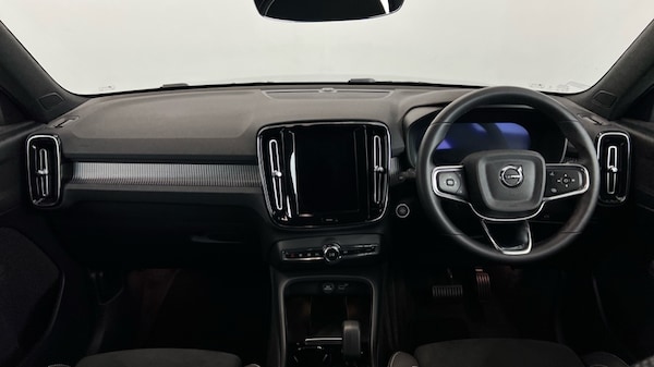 Used Volvo XC40 2025 for sale - 76191053: Photo 5