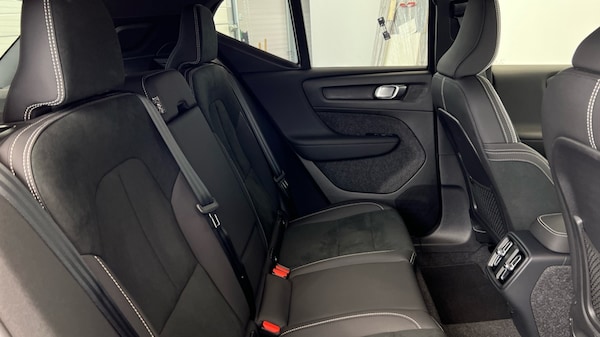 Used Volvo XC40 2025 for sale - 76191053: Photo 6