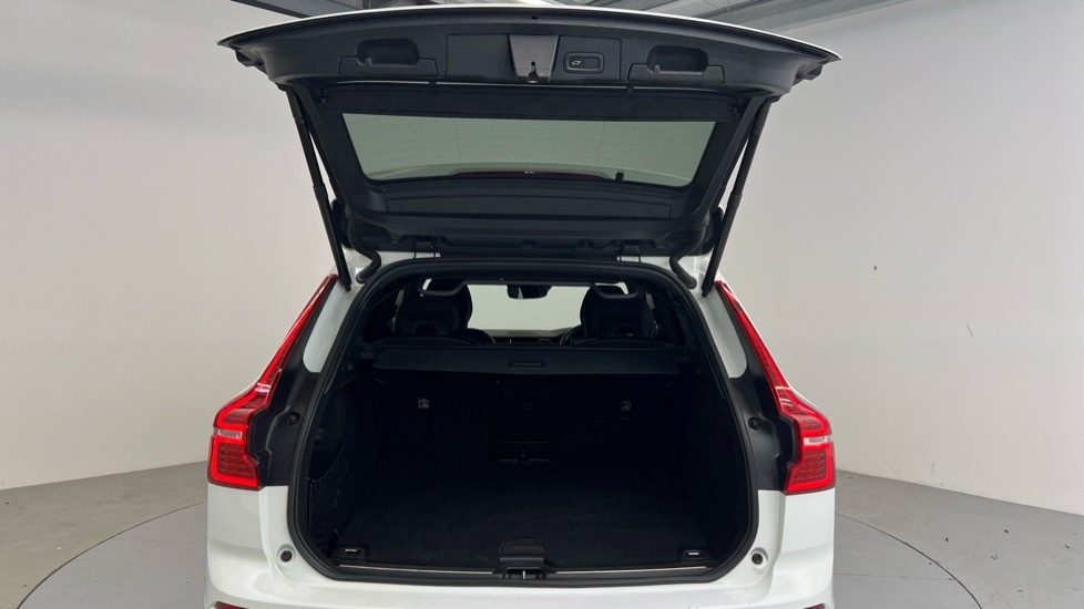 Used Volvo XC60 2021 for sale - 77261496: Photo 13