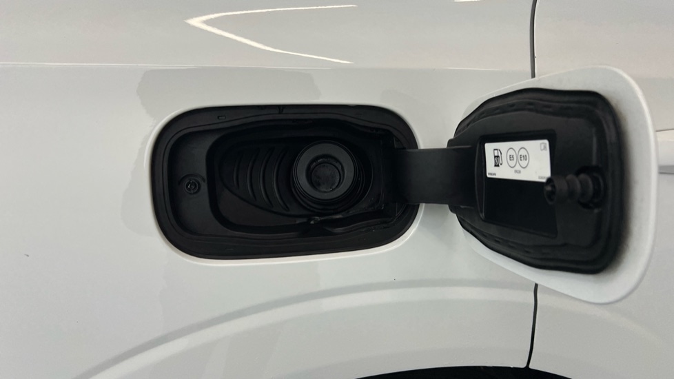 Used Volvo XC60 2021 for sale - 77261496: Photo 16