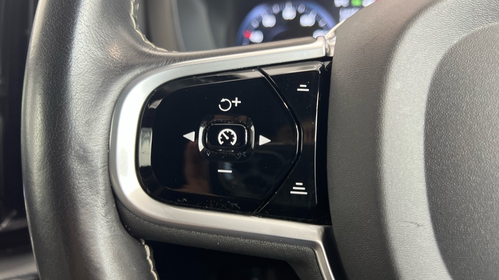 Used Volvo XC60 2021 for sale - 77261496: Photo 21