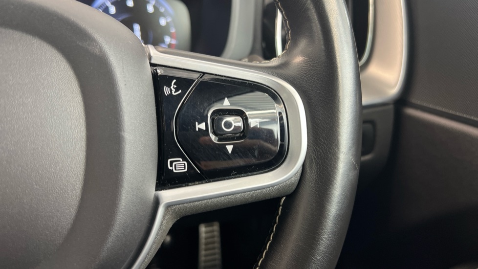 Used Volvo XC60 2021 for sale - 77261496: Photo 22