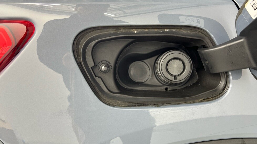 Used Volvo XC40 2023 for sale - 77480213: Photo 16