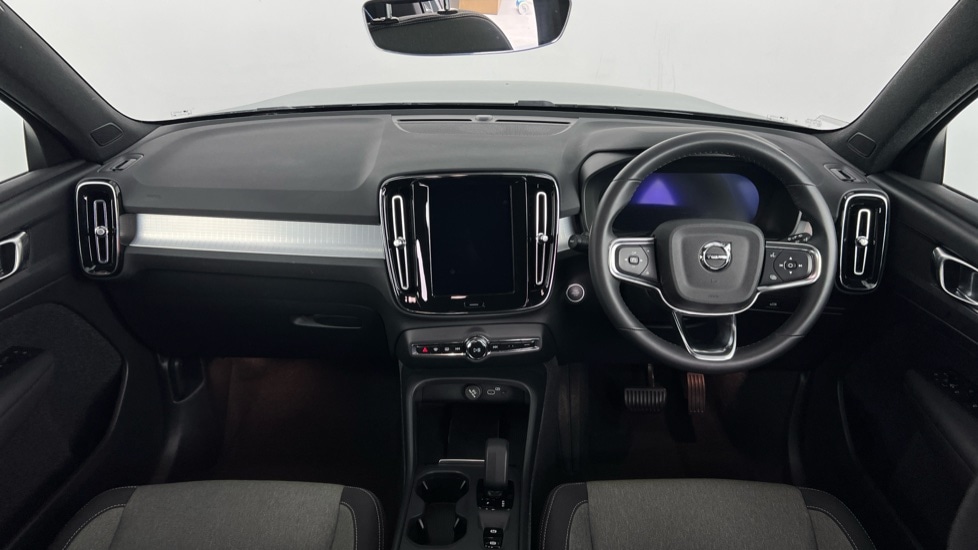 Used Volvo XC40 2023 for sale - 77480213: Photo 5