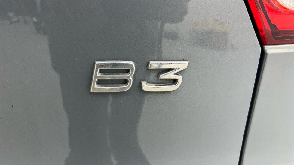 Used Volvo XC40 2023 for sale - 77480213: Photo 50