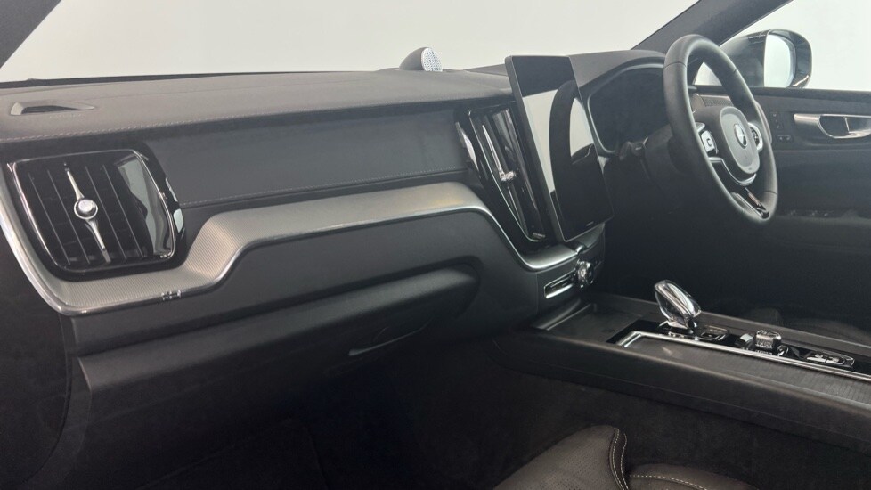 Used Volvo XC60 2025 for sale - 77499574: Photo 36