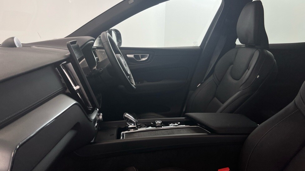 Used Volvo XC60 2025 for sale - 77499574: Photo 38