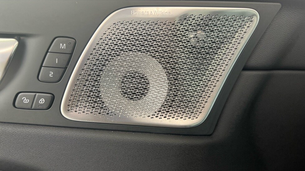 Used Volvo XC60 2025 for sale - 77499574: Photo 42