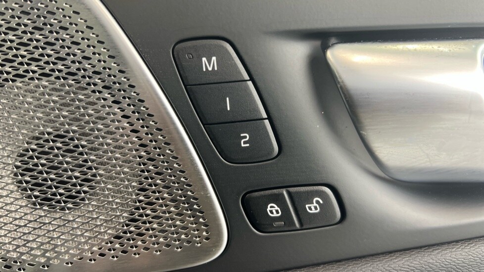 Used Volvo XC60 2025 for sale - 77499574: Photo 65