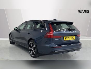 Used Volvo V60 2025 for sale - 75472432: Photo