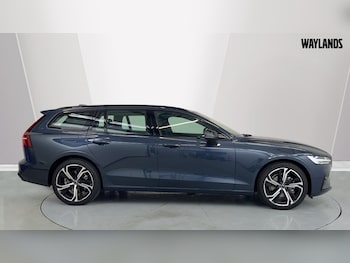Used Volvo V60 2025 for sale - 75472432: Photo