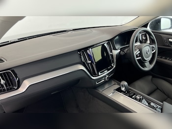 Used Volvo V60 2025 for sale - 75472432: Photo