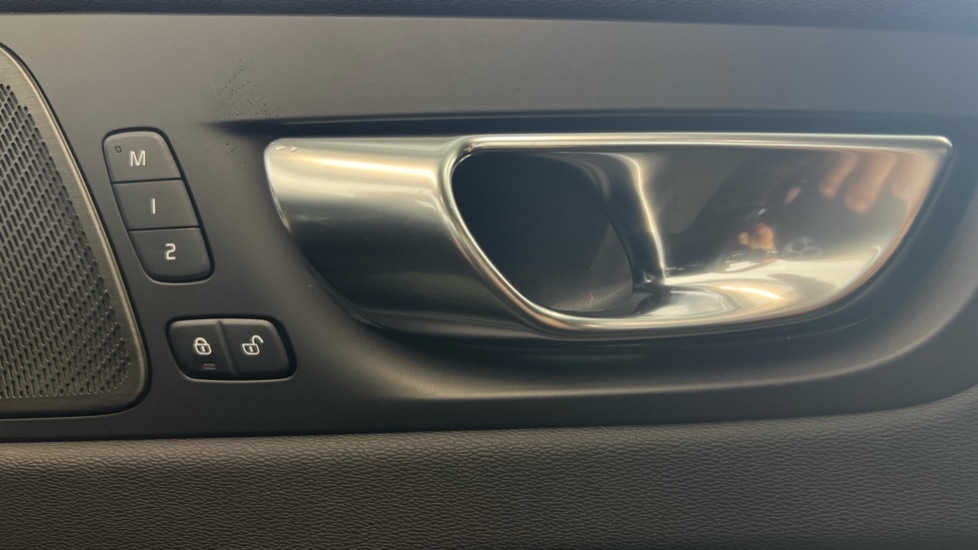 Used Volvo XC60 2026 for sale - 77560613: Photo 15