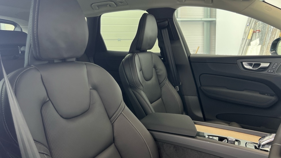 Used Volvo XC60 2026 for sale - 77560613: Photo 31