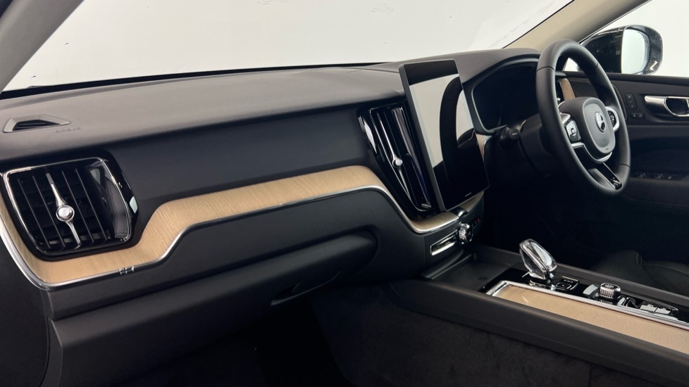 Used Volvo XC60 2026 for sale - 77560613: Photo 35
