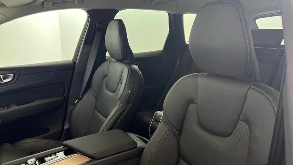 Used Volvo XC60 2026 for sale - 77560613: Photo 37