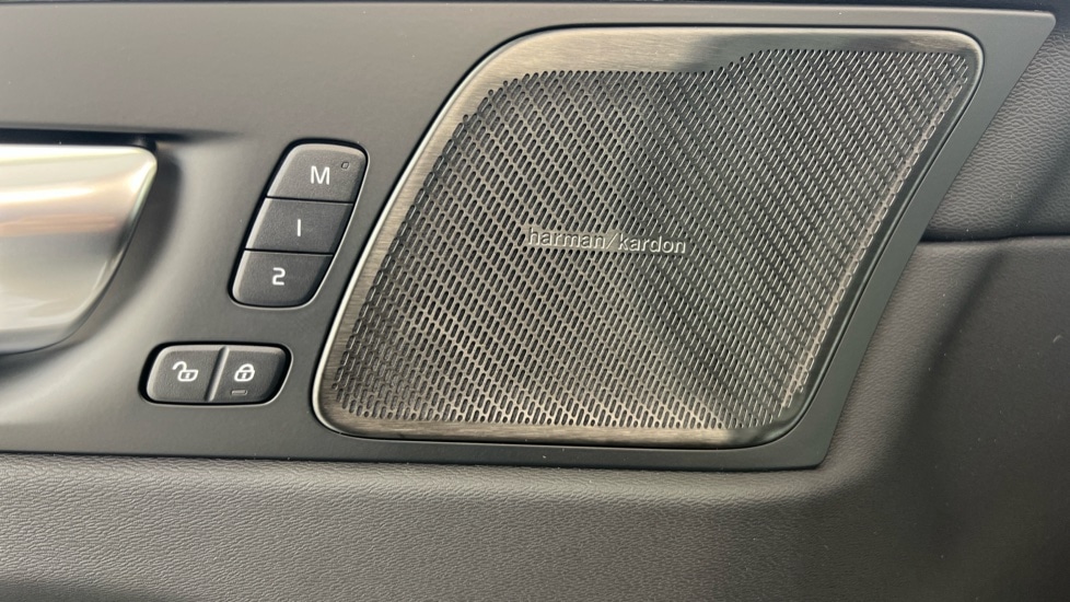 Used Volvo XC60 2026 for sale - 77560613: Photo 41