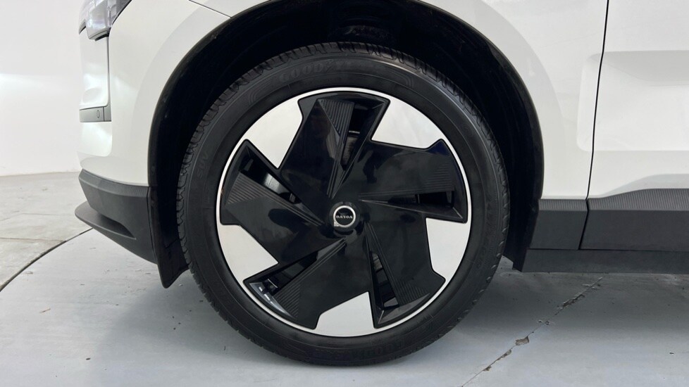 Used Volvo EX30 2025 for sale - 75472822: Photo 9