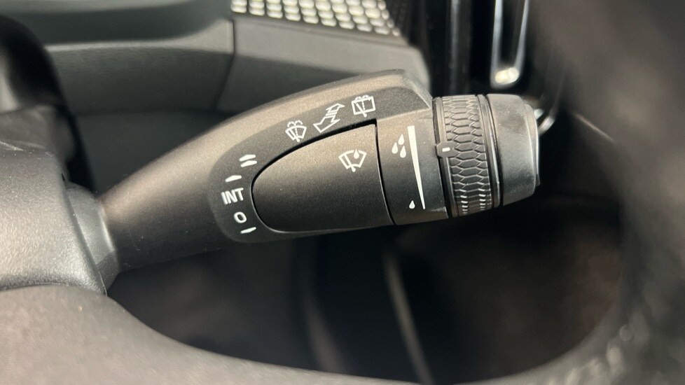 Used Volvo XC40 2025 for sale - 76556860: Photo 19