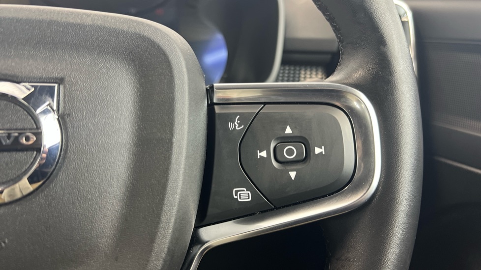 Used Volvo XC40 2025 for sale - 76556860: Photo 21