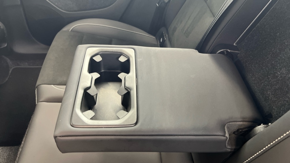 Used Volvo XC40 2025 for sale - 76556860: Photo 33