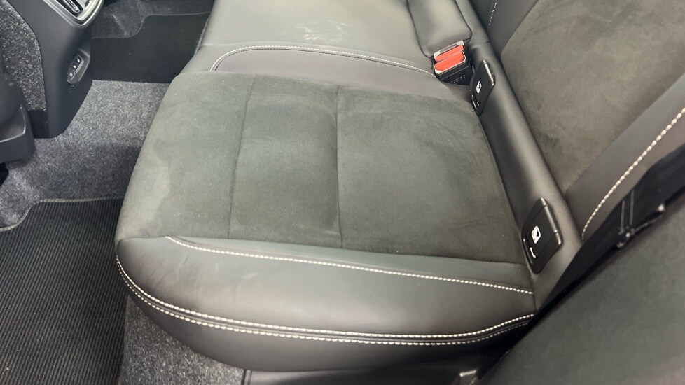 Used Volvo XC40 2025 for sale - 76556860: Photo 42