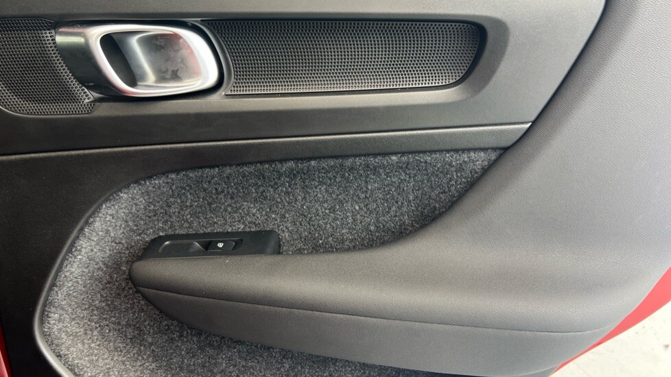 Used Volvo XC40 2025 for sale - 76556860: Photo 49