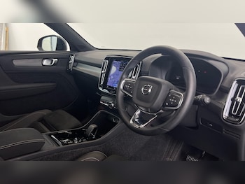 Used Volvo XC40 2025 for sale - 76556860: Photo