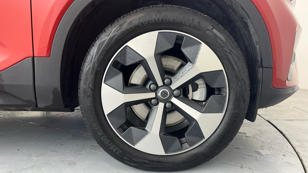 Used Volvo XC40 2025 for sale - 76556860: Photo 9