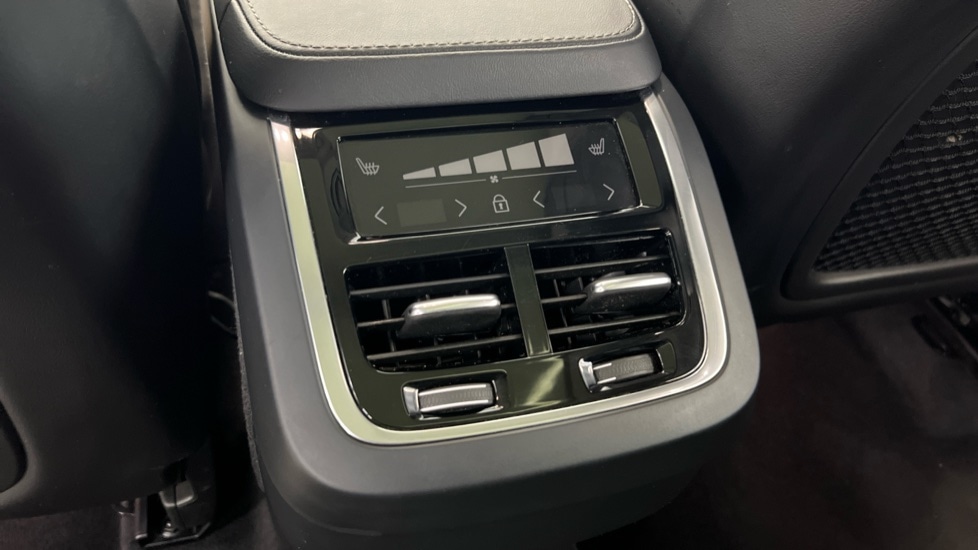 Used Volvo XC90 2024 for sale - 76018243: Photo 15
