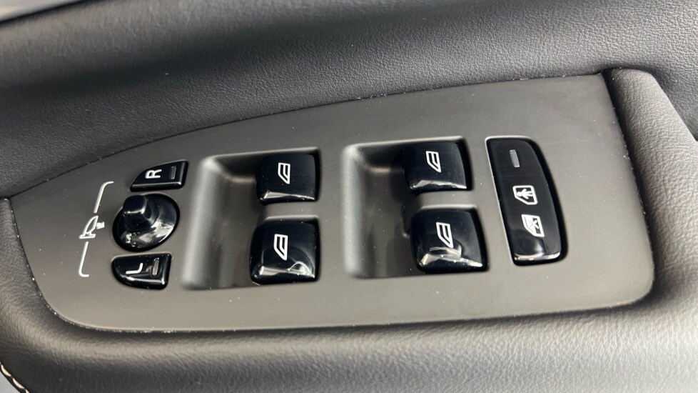 Used Volvo XC90 2024 for sale - 76018243: Photo 24