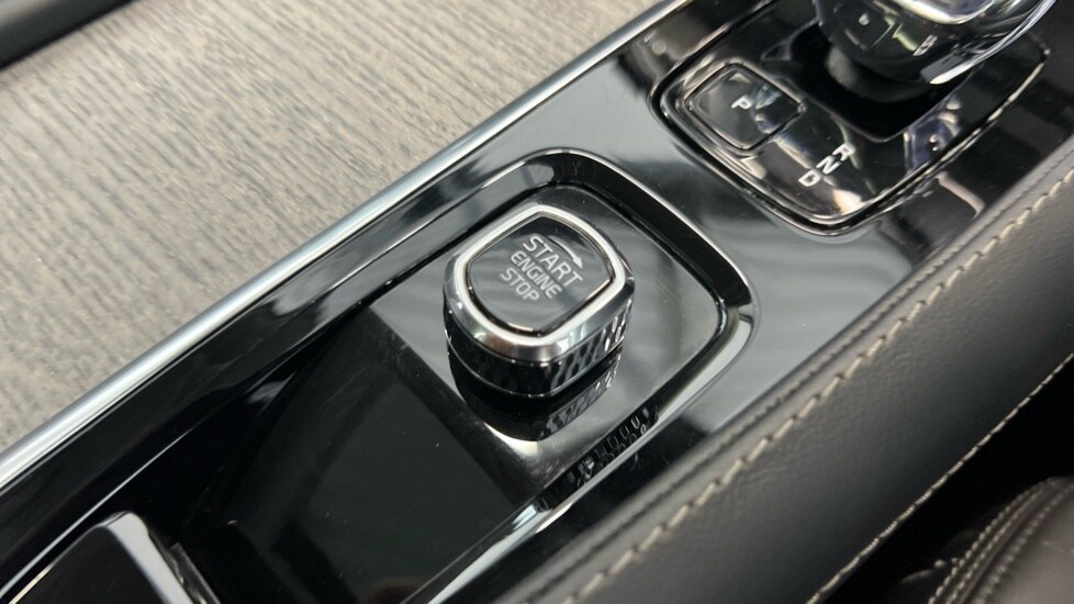 Used Volvo XC90 2024 for sale - 76018243: Photo 27
