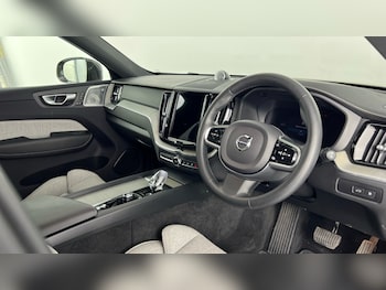 Used Volvo XC60 2023 for sale - 78912726: Photo