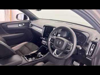 Used Volvo XC40 2021 for sale - 75150239: Photo