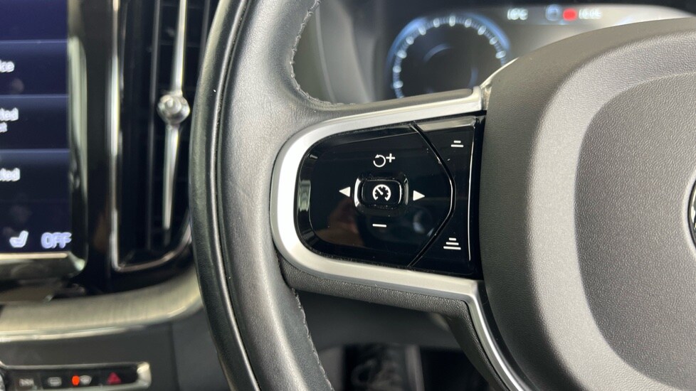 Used Volvo XC60 2021 for sale - 78128933: Photo 21