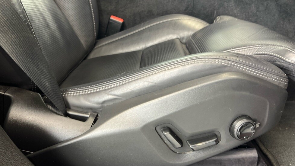 Used Volvo XC60 2021 for sale - 78128933: Photo 30