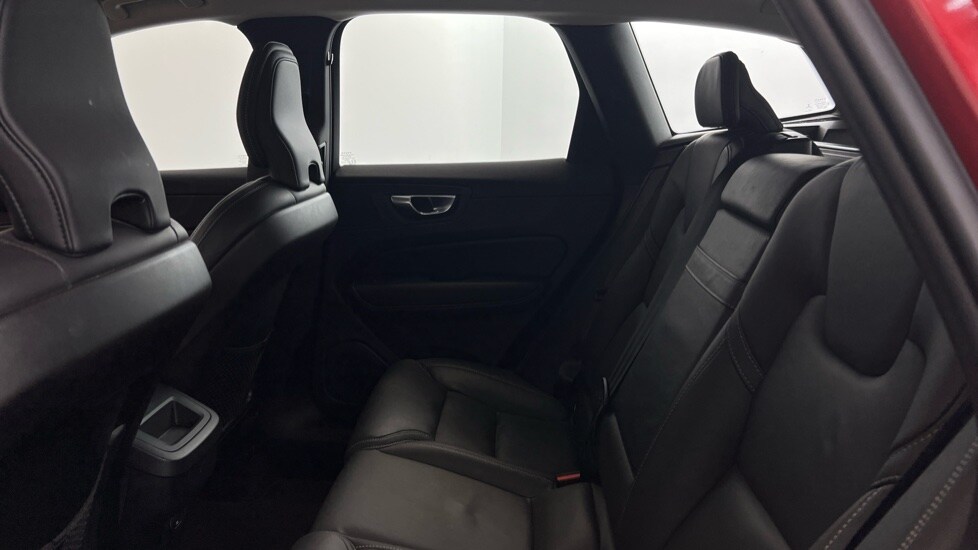 Used Volvo XC60 2021 for sale - 78128933: Photo 33