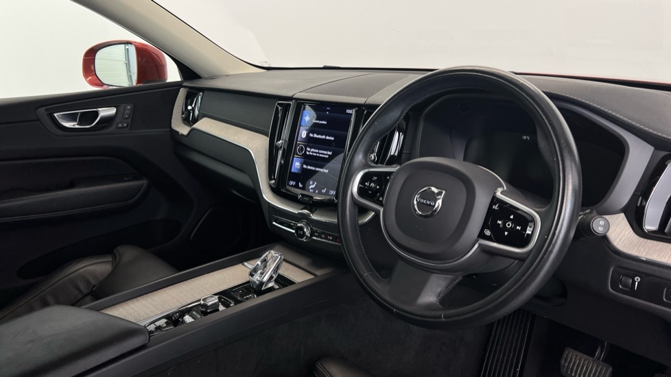Used Volvo XC60 2021 for sale - 78128933: Photo 4
