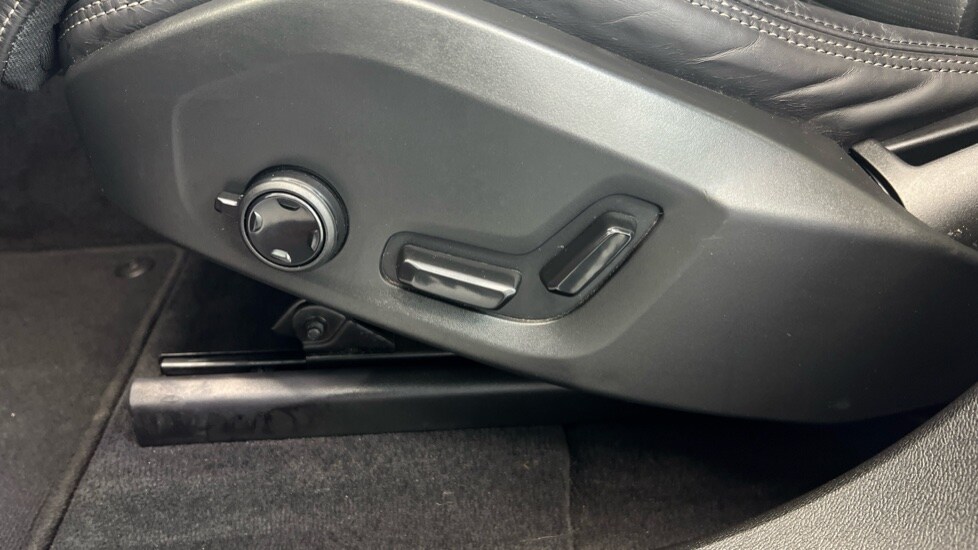 Used Volvo XC60 2021 for sale - 78128933: Photo 40