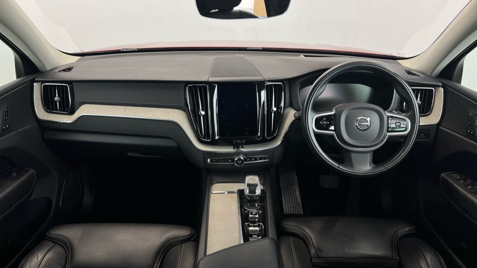 Used Volvo XC60 2021 for sale - 78128933: Photo 5