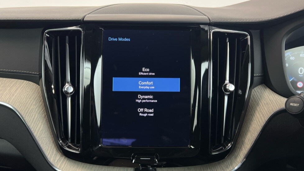 Used Volvo XC60 2021 for sale - 78128933: Photo 67