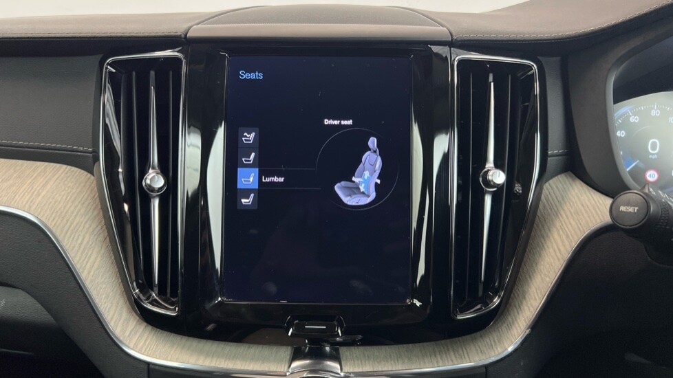 Used Volvo XC60 2021 for sale - 78128933: Photo 70