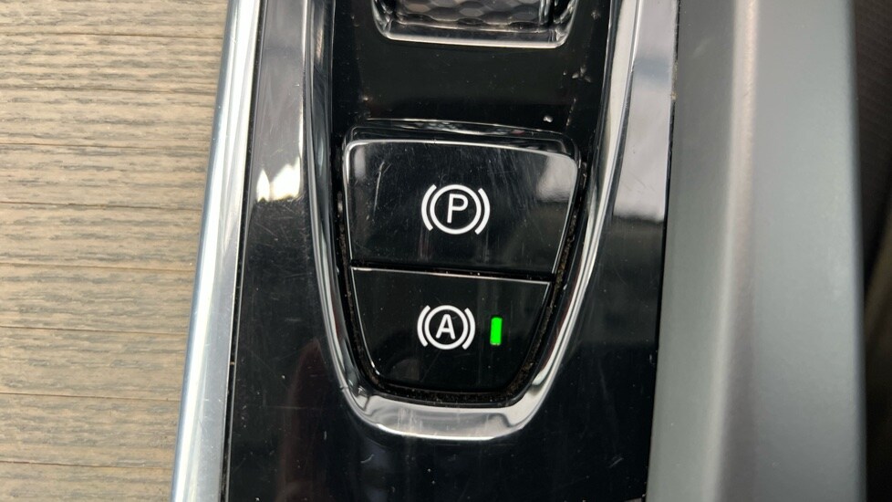 Used Volvo XC60 2021 for sale - 78128933: Photo 75