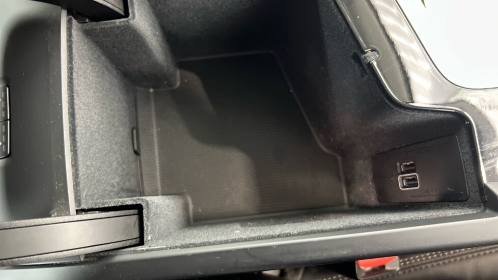 Used Volvo XC60 2021 for sale - 78128933: Photo 76