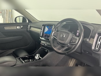 Used Volvo XC40 2023 for sale - 79162012: Photo