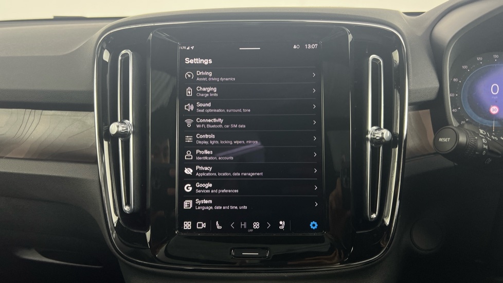 Used Volvo XC40 2024 for sale - 77244675: Photo 17