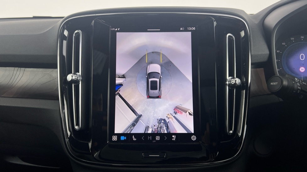 Used Volvo XC40 2024 for sale - 77244675: Photo 19