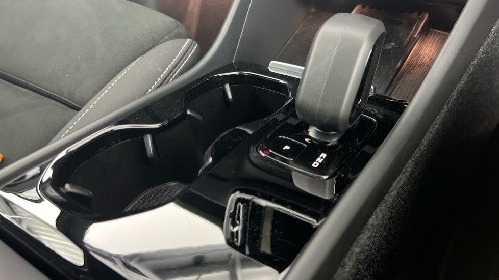 Used Volvo XC40 2024 for sale - 77244675: Photo 25